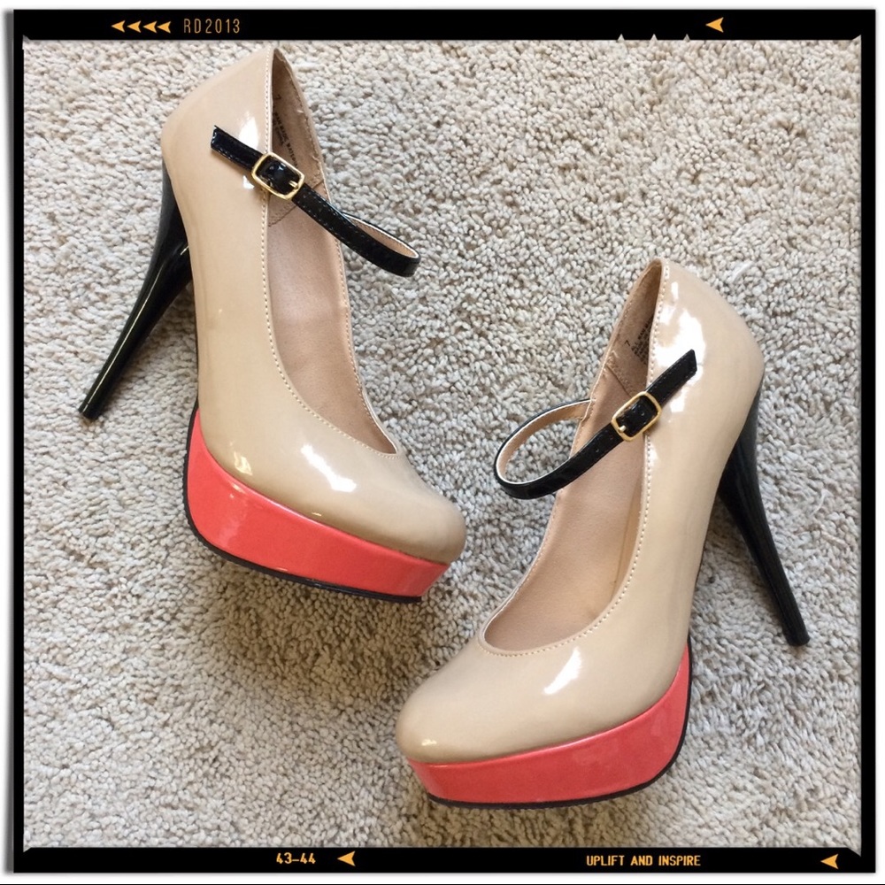 Mossimo Mary Jane Heels Tan & Orange Size 7